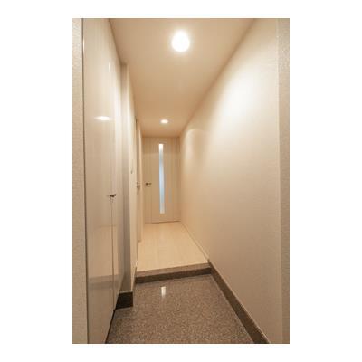 東京メトロ日比谷線 小伝馬町駅 徒歩3分 12階建 築22年の玄関写真