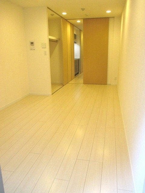 小田急江ノ島線 六会日大前駅 徒歩1分 3階建 築12年の居間写真