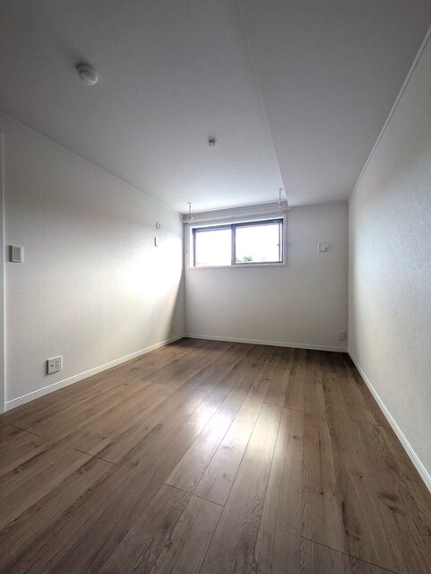 その他部屋・スペース　６帖の洋室です♪