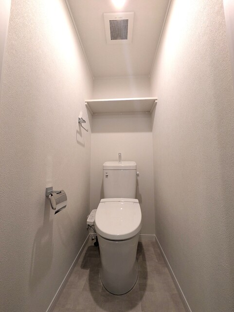 トイレ　多機能便座のトイレです♪