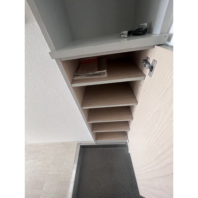 玄関　シューズボックス