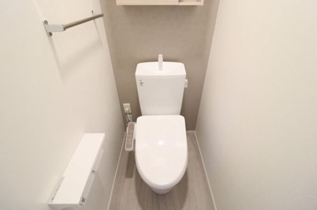 ＪＲ両毛線 前橋駅 徒歩5分 3階建 築1年のトイレ写真