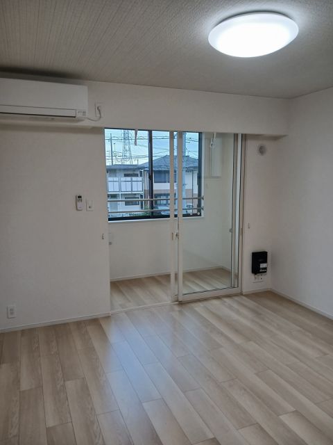 オネスティの居間写真