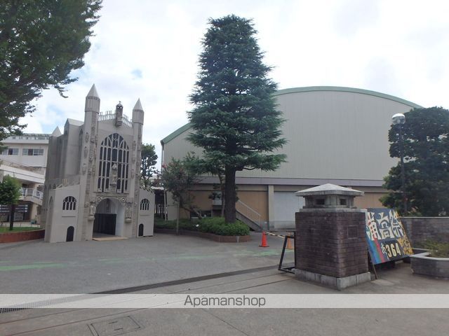 高校・高専　埼玉県立浦和高等学校（高校・高専）まで915m
