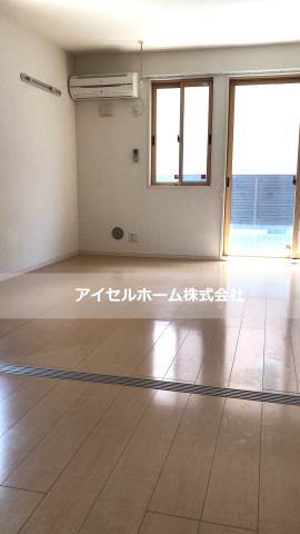 ＪＲ呉線 新広駅 徒歩17分 2階建 築20年の居間写真