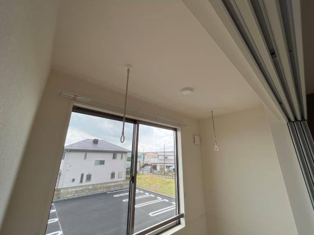 その他設備　室内物干