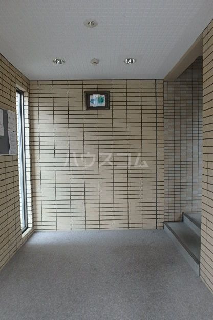 名古屋市名城線 志賀本通駅 徒歩3分 4階建 築18年の外観写真