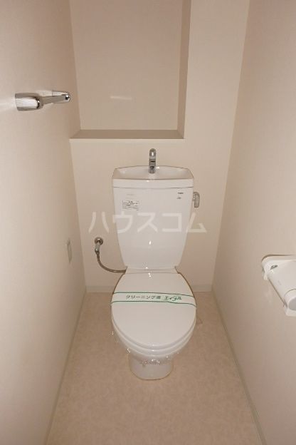 名古屋市名城線 志賀本通駅 徒歩3分 4階建 築18年のトイレ写真