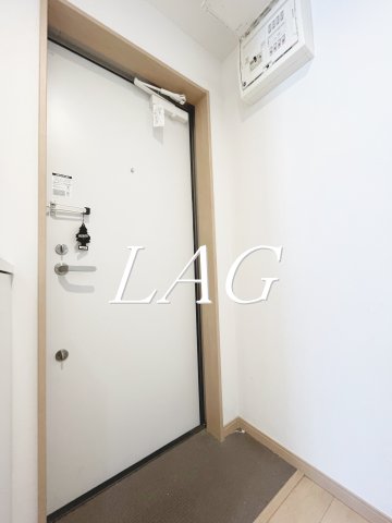 ＪＲ川越線 指扇駅 徒歩4分 3階建 築8年の玄関写真