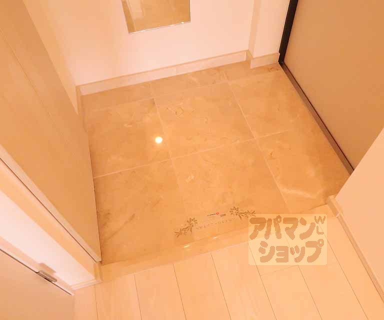 アドバンス京都デタンデュの玄関写真