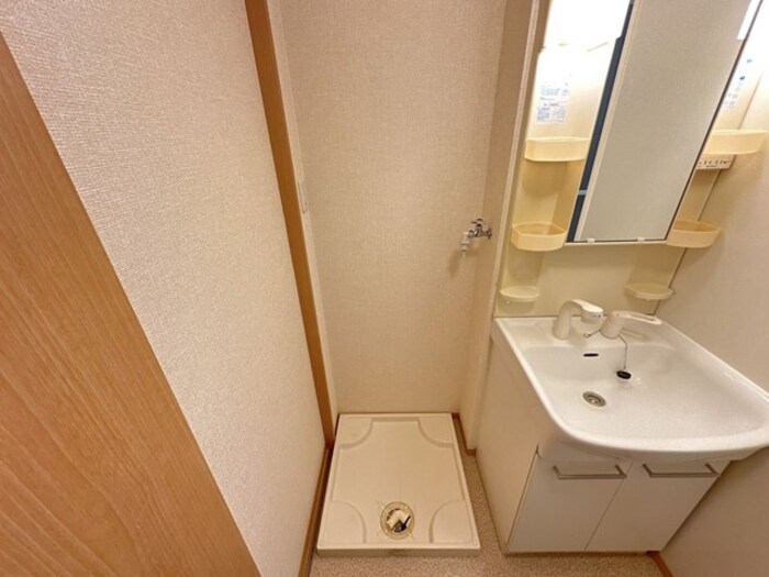 洗面設備　忙しい朝には欠かせない洗面所です
