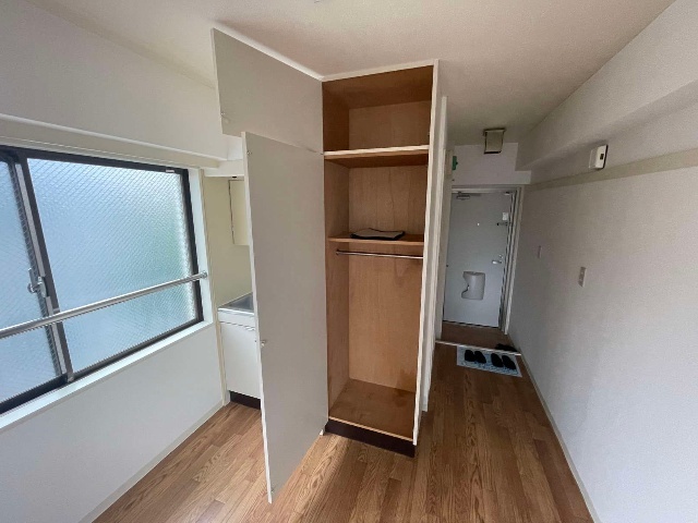 収納　※同物件別号室の参考写真です。