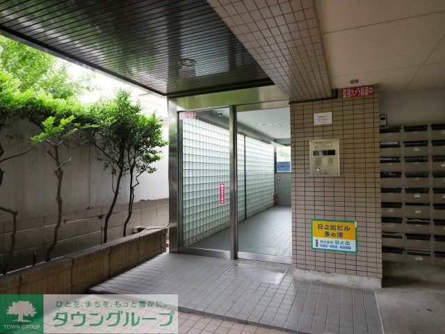 エントランス　エントランス
