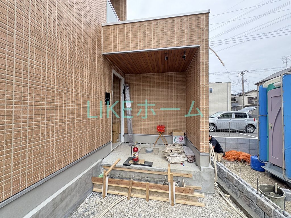 エントランス　駐車場