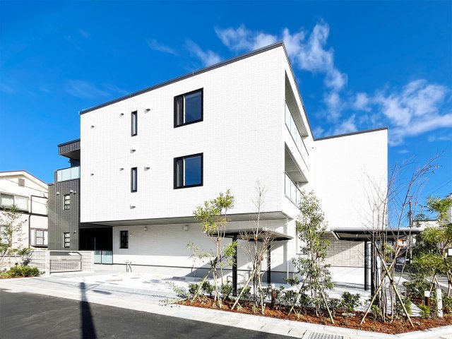 建物外観　TVCMでおなじみの積水ハウス設計・施工のシャーメゾンです♪