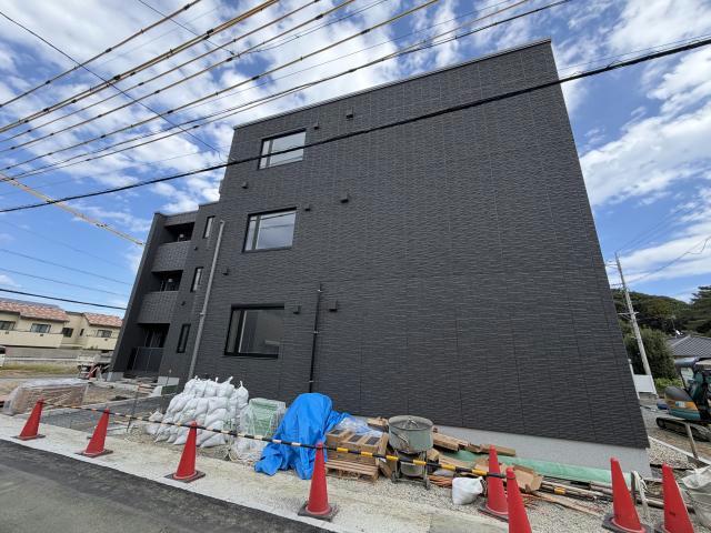 建物外観　建築中