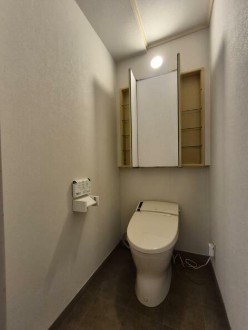 ハイネス麻布鳥居坂のトイレ写真