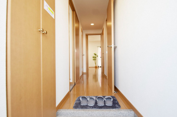 玄関　シンプルで使いやすい玄関です