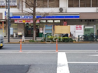 コンビニ　ローソン 文京音羽一丁目店（コンビニ）まで747m