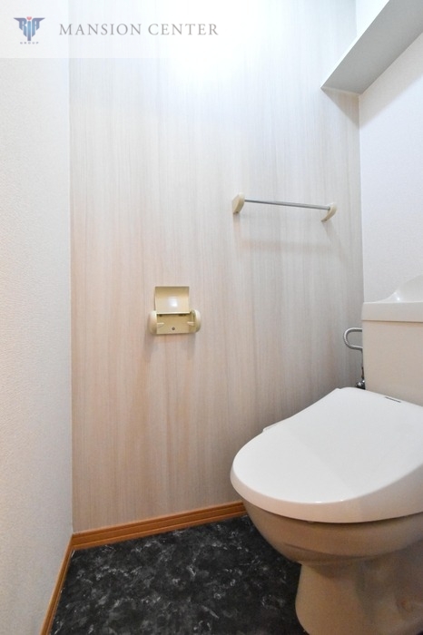 【新潟市東区空港西のアパートのトイレ】