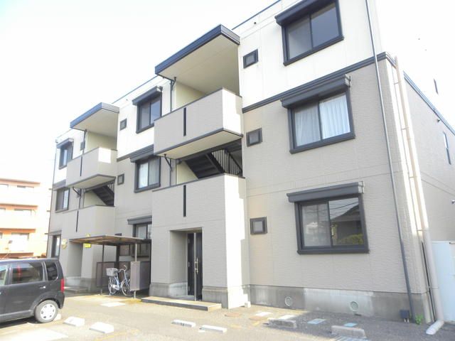 さいたま市見沼区大和田町のマンションの建物外観