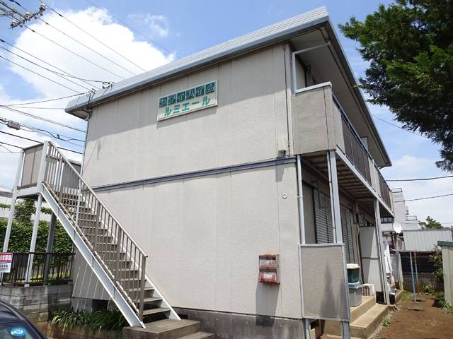 東村山市廻田町のアパートの建物外観