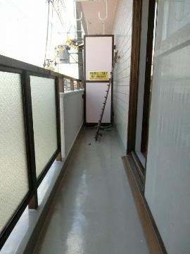 　バルコニー　ベランダ