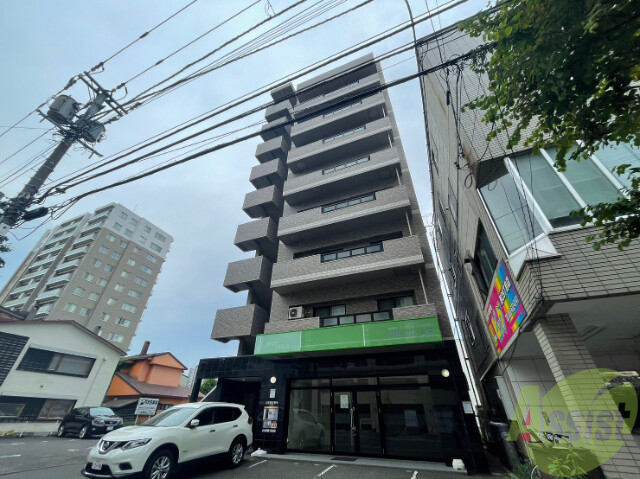 【ドエル円山の建物外観】