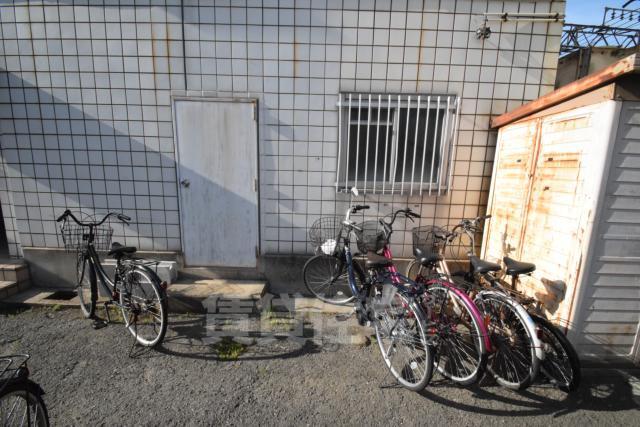 【大阪市住吉区住吉のマンションの駐車場】