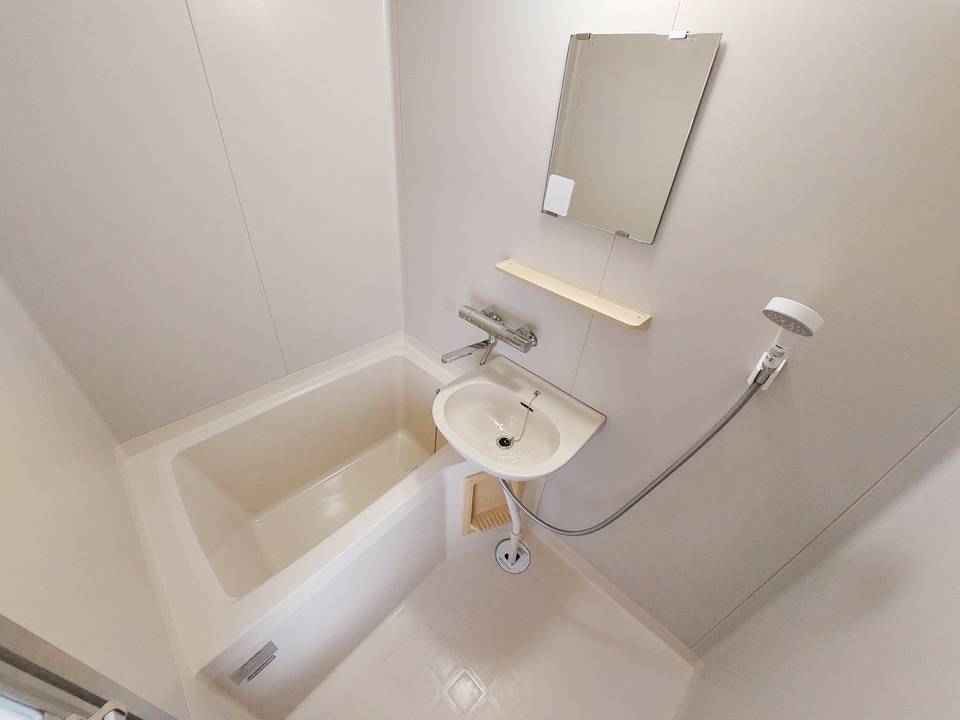 バス・シャワールーム　浴室