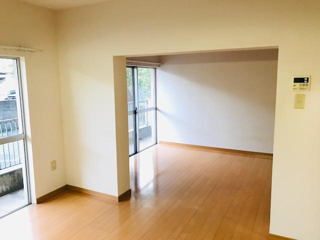 サンヒルズ宮田の居間写真