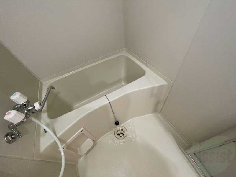 バス・シャワールーム　疲れを癒すには湯船でゆっくりするのが良いですよ。