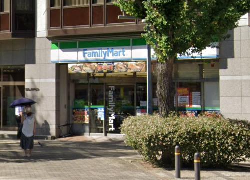 コンビニ　ファミリーマート 神戸多聞通二丁目店（コンビニ）まで307m