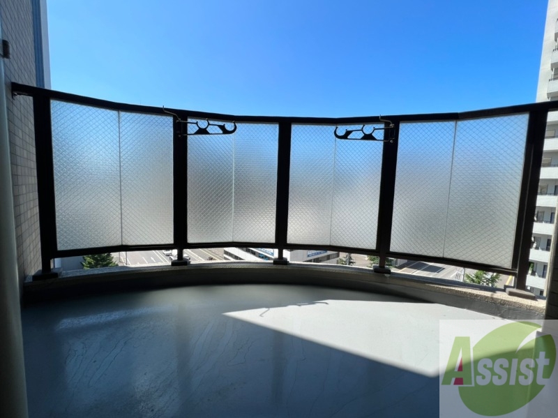 バルコニー　バルコニーです。洗濯物を干したり一息ついたりできますね！