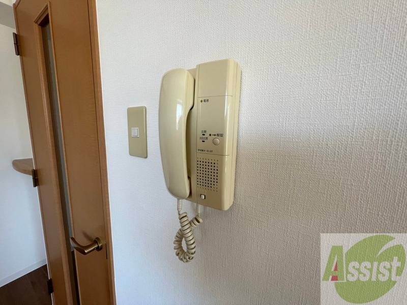 セキュリティ　インターホンは通話ができるので急な訪問があっても安心です。