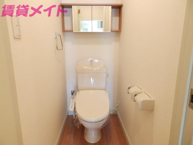 トイレ　同物件別室画像