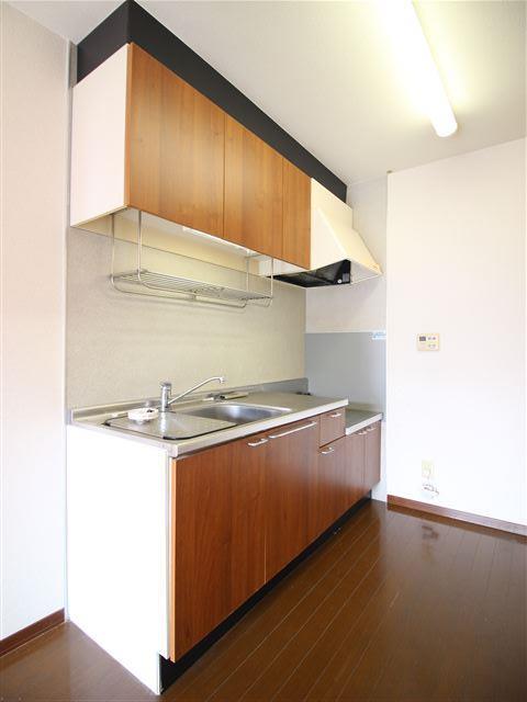 キッチン　キッチン収納も充実しております。