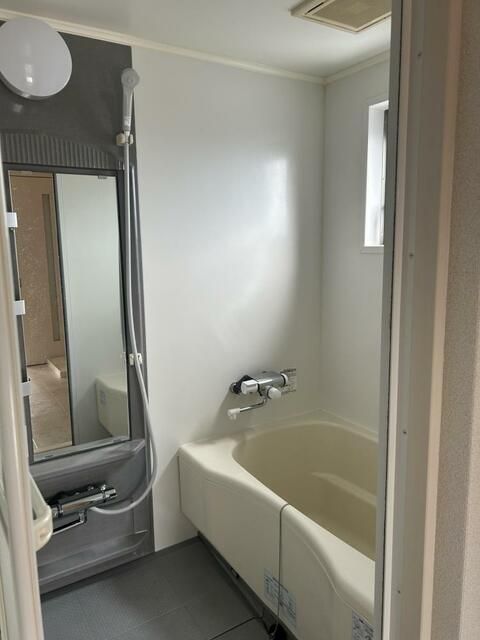 バス・シャワールーム　きれいなお風呂です