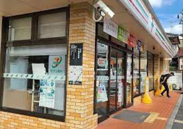 コンビニ　セブンイレブン京都下鴨膳部町店（コンビニ）まで296m