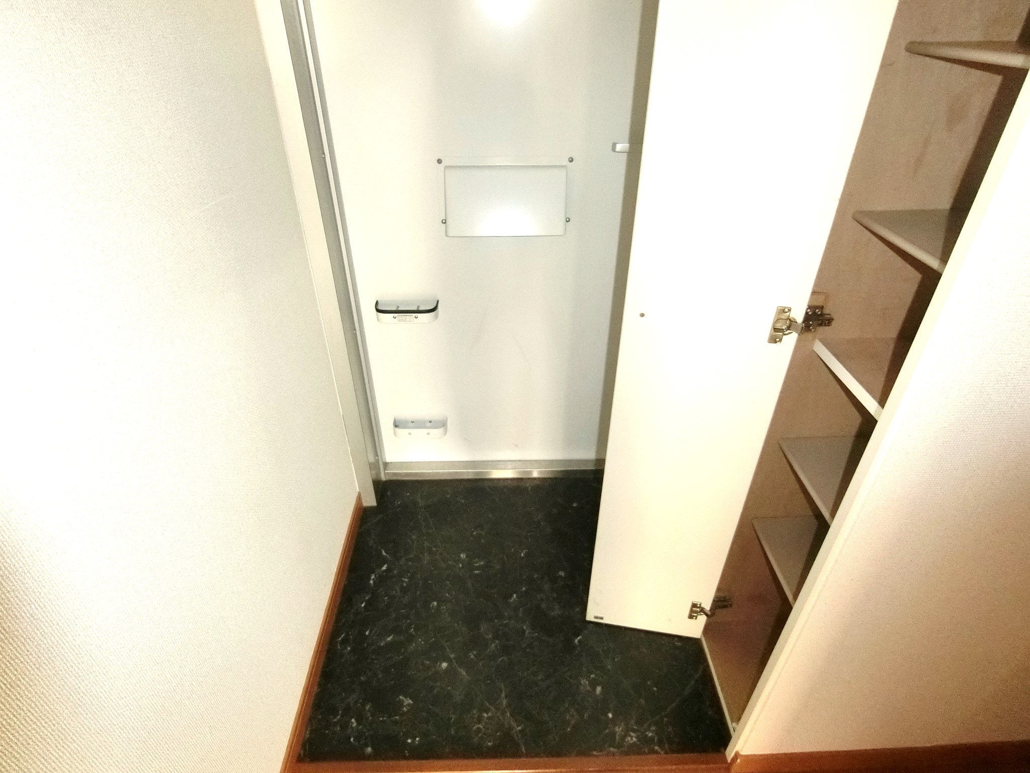 玄関　シューズクローゼットを完備です☆