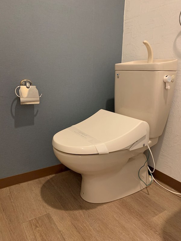 トイレ　別部屋参考写真