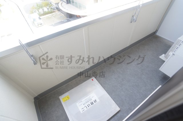 バルコニー　参考、同建物・同間取りの号室