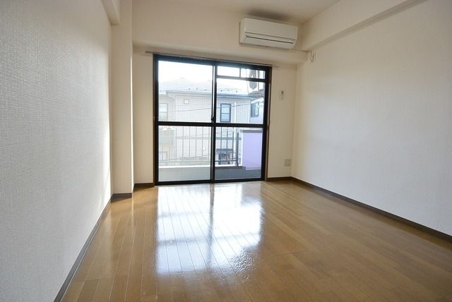 居室・リビング　★お部屋探しは、タウンハウジング多摩センター店へ★