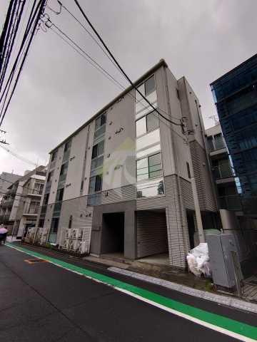 建物外観　リベルタ東新宿
