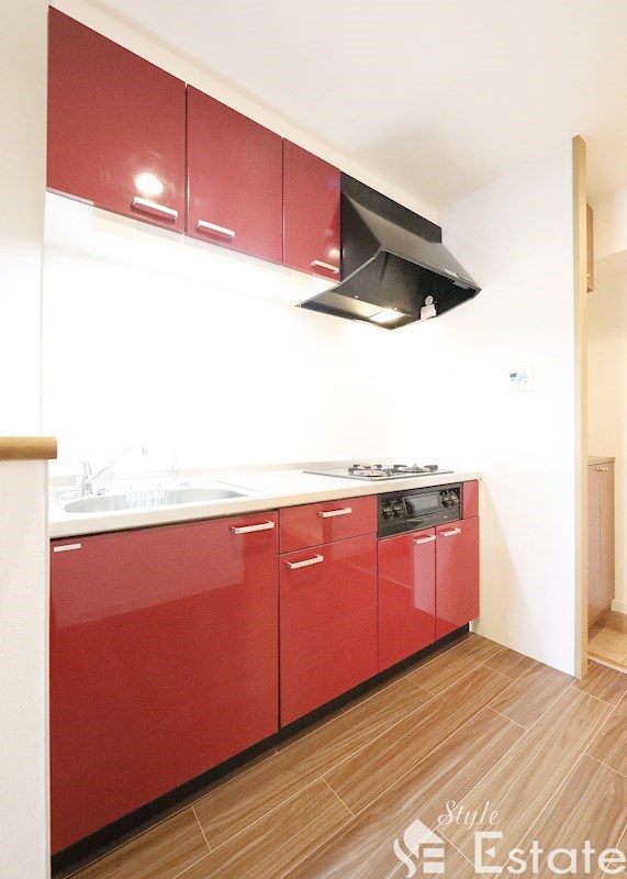 キッチン　システムキッチン(ガス3口)