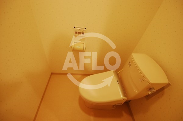 トイレ　堂島レジデンス　温水洗浄便座