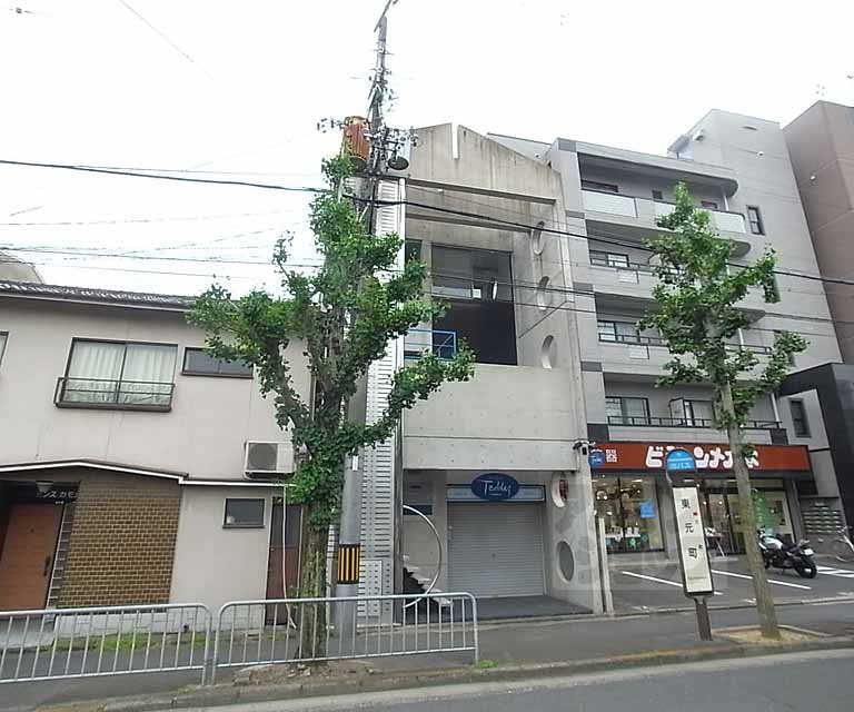 建物外観　北山エリアのお部屋探しはアパマンショップ北大路店へ！