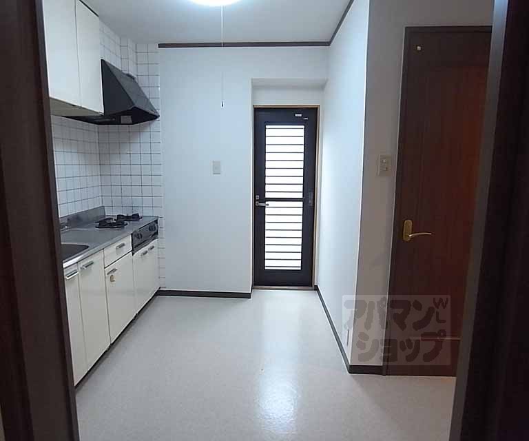 居室・リビング　キッチン