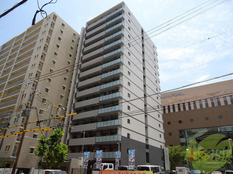 建物外観　シャープなデザインが印象的な洗練の住まい