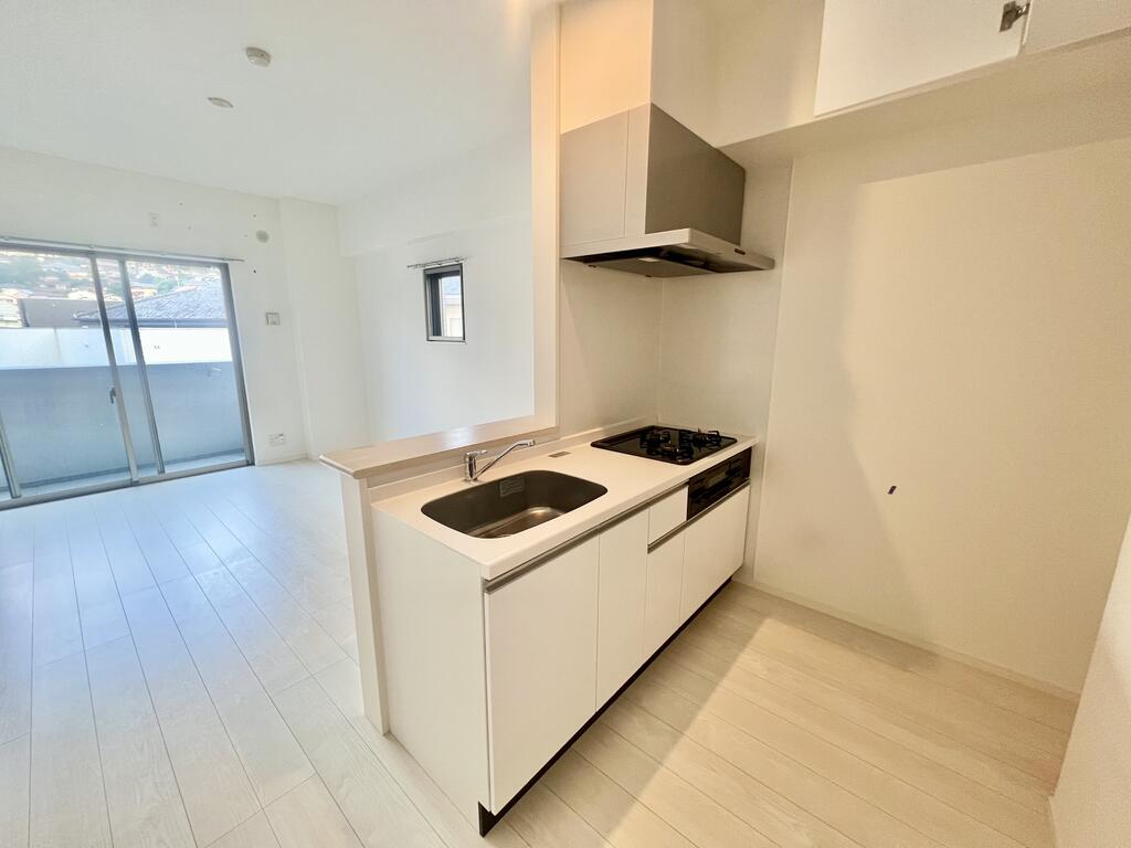 キッチン　※同物件、別号室の写真（現状優先）